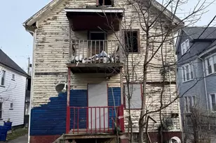 9422 Parkview Ave, Cleveland, OH 44104 - Photo 2