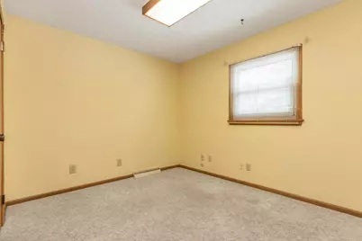 2065 N Glenn Drive NE, Lancaster, OH 43130 - Photo 12