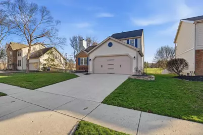 8240 Worthington Crossing Drive, Westerville, OH 43081 - Photo 2