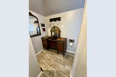 207 E Mill Street, Circleville, OH 43113 - Photo 10