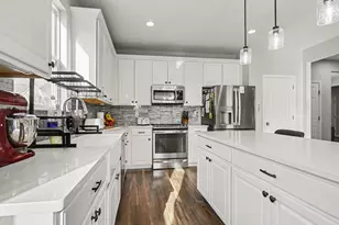 240 Glemsbury Dr, Delaware, OH 43015 - Photo 16