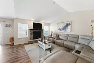 192 England St, Pickerington, OH 43147 - Photo 6