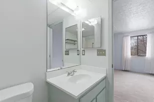3941 Karl Rd, Columbus, OH 43224 - Photo 18