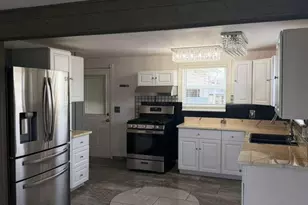 693 Maurine Dr, Columbus, OH 43228 - Photo 12