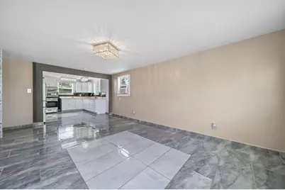 693 Maurine Drive, Columbus, OH 43228 - Photo 10