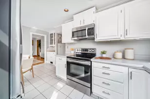 367 E Dunedin Rd, Columbus, OH 43214 - Photo 10