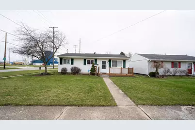 426 Moore Avenue, Bellevue, OH 44811 - Photo 2