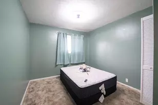 426 Moore Ave, Bellevue, OH 44811 - Photo 8