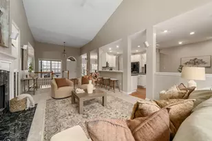 415 Ashmoore Ct, Powell, OH 43065 - Photo 4