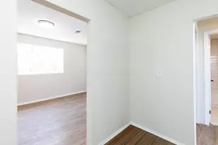 823 Bassett Ave, Columbus, OH 43219 - Photo 20