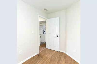 823 Bassett Avenue, Columbus, OH 43219 - Photo 18