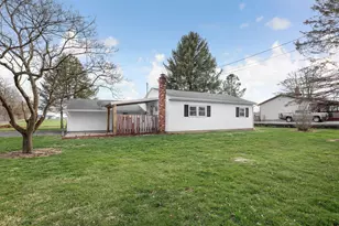 18 Watson St, Fredericktown, OH 43019 - Photo 2