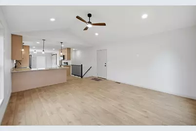 285 E Granville Street, Sunbury, OH 43074 - Photo 4