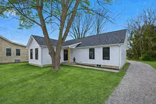 285 E Granville St, Sunbury, OH 43074 - Photo 1