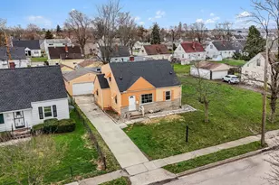 1033 E 22nd Ave, Columbus, OH 43211 - Photo 1