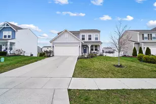 1535 Dickson Dr, Marysville, OH 43040 - Photo 2