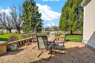 7616 Affirmed Ct, Lewis Center, OH 43035 - Photo 12