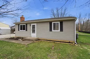 6774 Lewis Dr, Grove City, OH 43123 - Photo 2