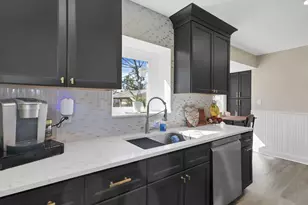 327 E Jeffrey Pl, Columbus, OH 43214 - Photo 18