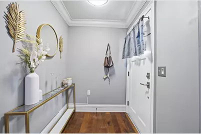 236 E Gay Street #G24, Columbus, OH 43215 - Photo 2