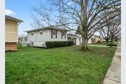 439 Canterwood Court, Columbus, OH 43230 - Photo 2