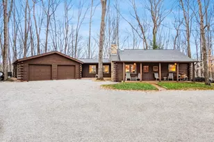 1060 Fox Ln, Sugar Grove, OH 43155 - Photo 1