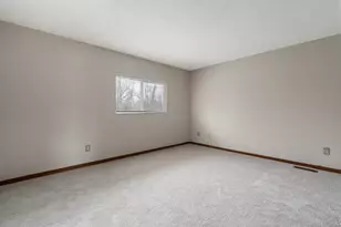 3001 Bretton Woods Dr, Columbus, OH 43231 - Photo 14