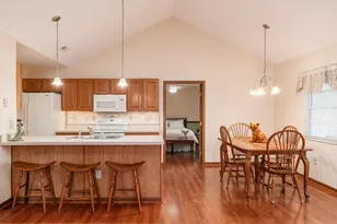 4263 Cobbleton Grove Cir, Canal Winchester, OH 43110 - Photo 4