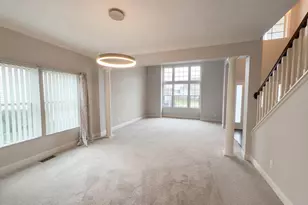 989 Mahle Dr, Reynoldsburg, OH 43068 - Photo 8