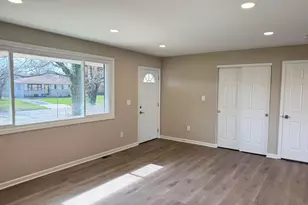 1767 Woodcrest Rd, Columbus, OH 43232 - Photo 2