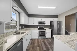 3139 Kingswood Dr, Grove City, OH 43123 - Photo 10