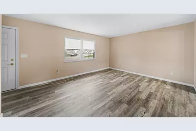 3139 Kingswood Drive, Grove City, OH 43123 - Photo 8