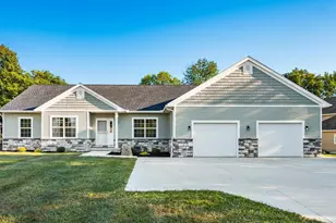 141 Sandpiper Dr, Thornville, OH 43076 - Photo 2