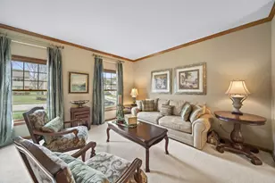 636 Pincay Pl, Columbus, OH 43230 - Photo 8