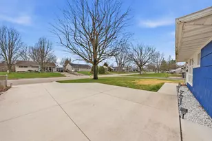 1696 Marsdale Ave, Columbus, OH 43223 - Photo 24