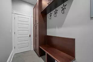 99 E Deshler Ave, Columbus, OH 43206 - Photo 42