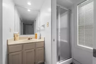 99 E Deshler Ave, Columbus, OH 43206 - Photo 108