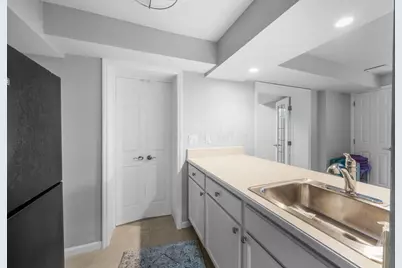 99 E Deshler Avenue, Columbus, OH 43206 - Photo 82