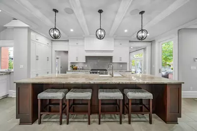 99 E Deshler Avenue, Columbus, OH 43206 - Photo 24