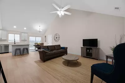 110 Cumberland Meadows Circle, Hebron, OH 43025 - Photo 4