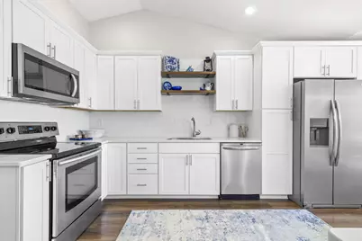 898 Country Club Drive, Howard, OH 43028 - Photo 12