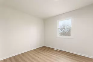 1885 E Choctaw Dr, London, OH 43140 - Photo 20