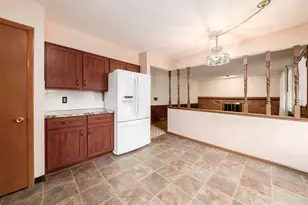 1242 Bradshire Dr, Columbus, OH 43220 - Photo 16