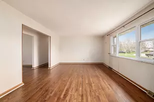 1242 Bradshire Dr, Columbus, OH 43220 - Photo 4