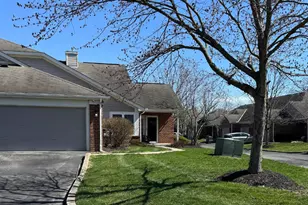 7424 Cherry Brook Dr, Reynoldsburg, OH 43068 - Photo 2