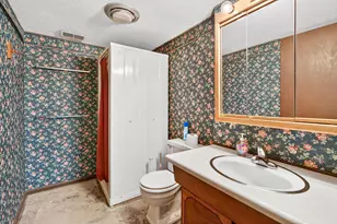 6137 Ambleside Dr, Columbus, OH 43229 - Photo 46