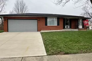 6137 Ambleside Dr, Columbus, OH 43229 - Photo 2