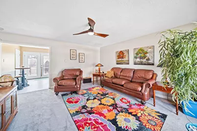 281 Woodsview Drive, Jeffersonville, OH 43128 - Photo 4