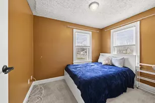 2127 Leonard Ave, Columbus, OH 43219 - Photo 16