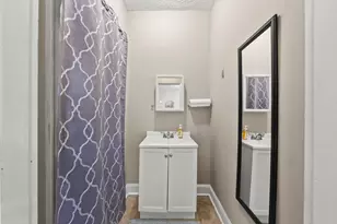 2127 Leonard Ave, Columbus, OH 43219 - Photo 22